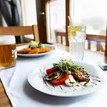 Pytloun Wellness Hasistejn Отель Misto