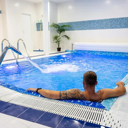 Pytloun Wellness Hasistejn 4* Místo