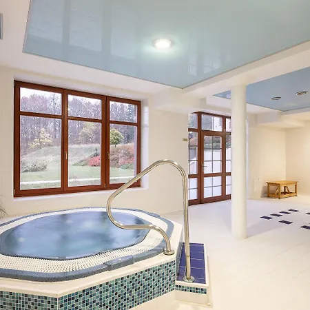 Pytloun Wellness Hasistejn ホテル Místo