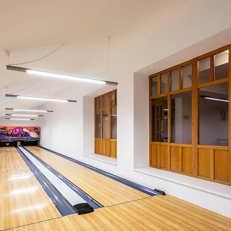 Pytloun Wellness Hasistejn ホテル