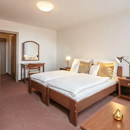 Pytloun Wellness Hasištejn 4* Místo