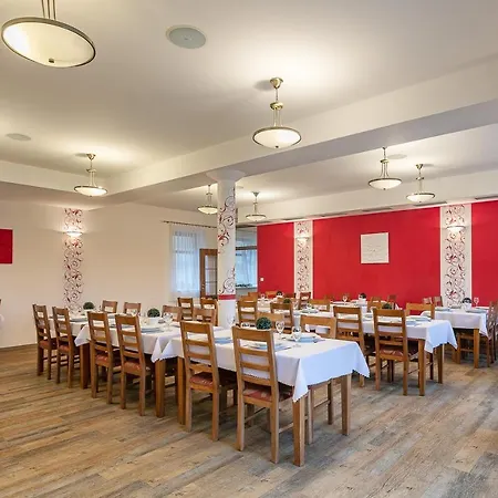 Pytloun Wellness Hasistejn Hotel Místo